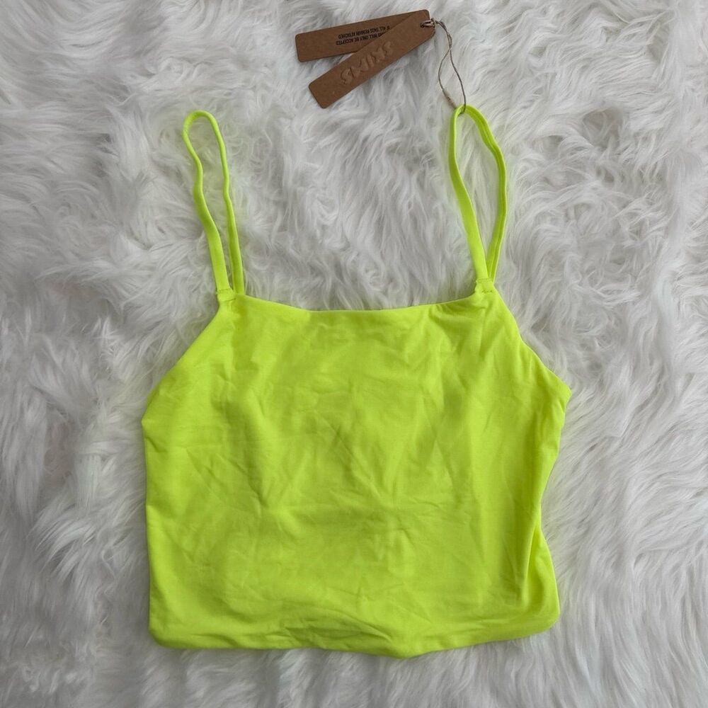 Skims Fits Everybody Strappy Back Cami Green Highlighter Size XXS - Picture 1 of 8